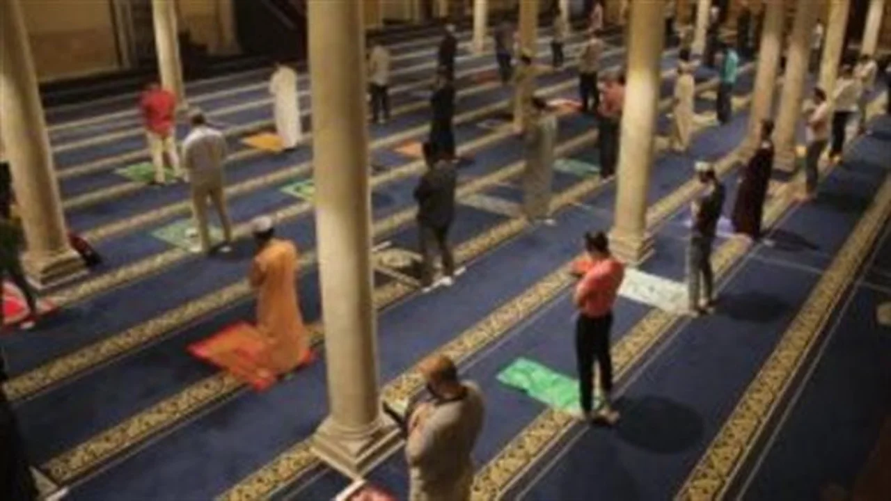 مواقيت الصلاة اليوم.. موعدها في أبرز محافظات مصر